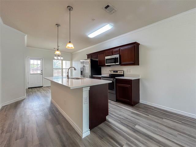 Building Photo - 5508 Dolores Pl
