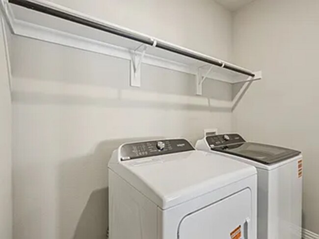 Foto del edificio - 709 Leavenworth Dr