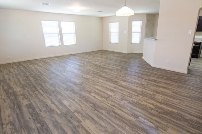 Building Photo - 4714 War Horse Dr