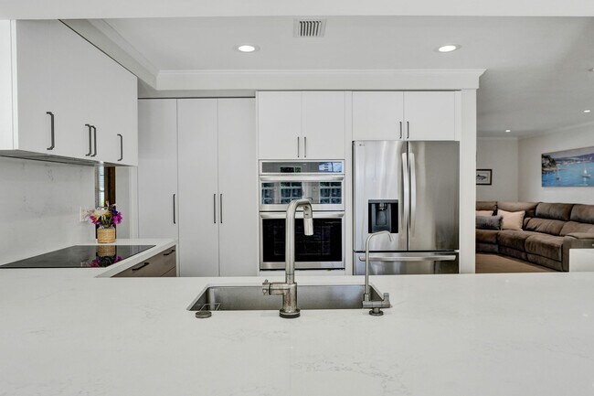 Foto del edificio - 3930 NE 21st Ave