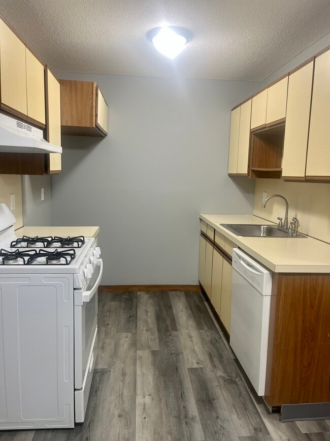 Foto del edificio - 30 Windermere Ave