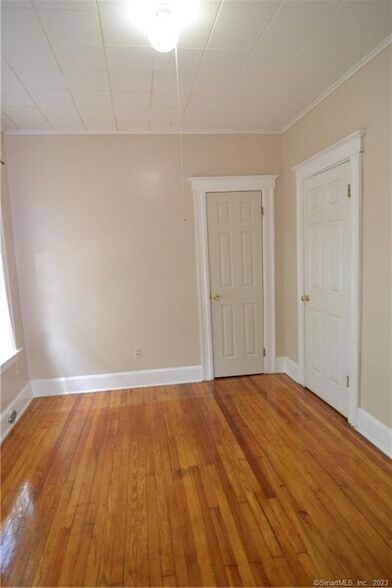 Foto del edificio - 166 Dewey St