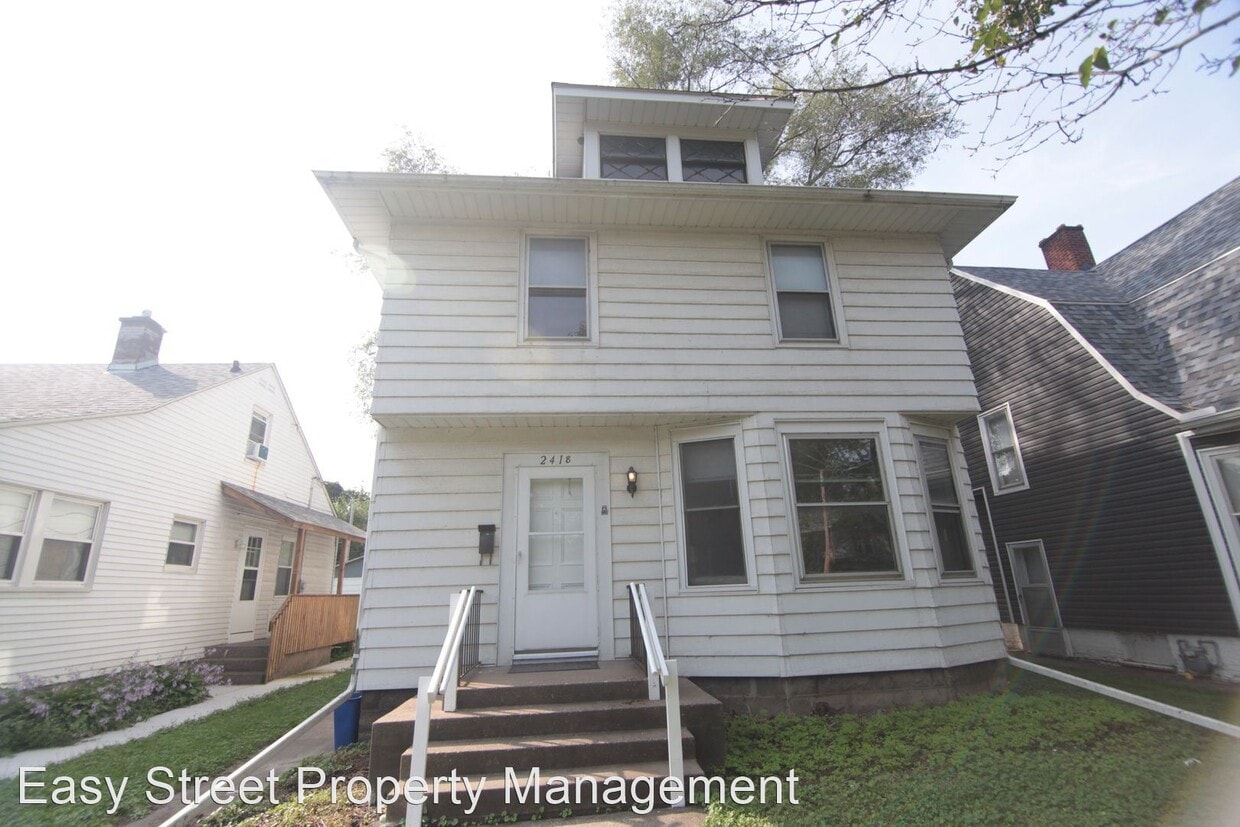 Primary Photo - 3 br, 2 bath House - 2418 6th Ave