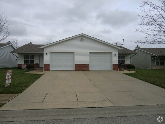 Building Photo - 211 Autumn Pine Dr
