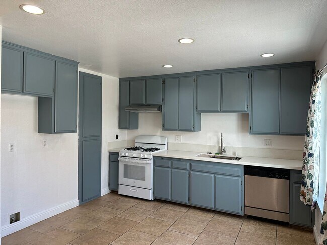 Foto del edificio - Ontario single 3 bed 2 bath single house
