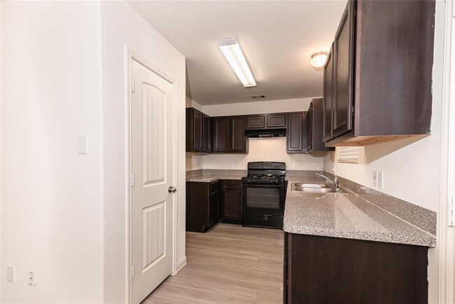 Building Photo - 13002 Bella Vida Ln