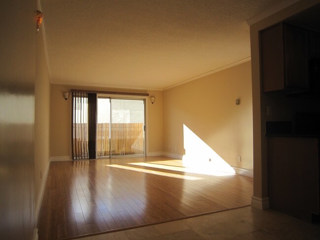 Living Room - 2901 4th St