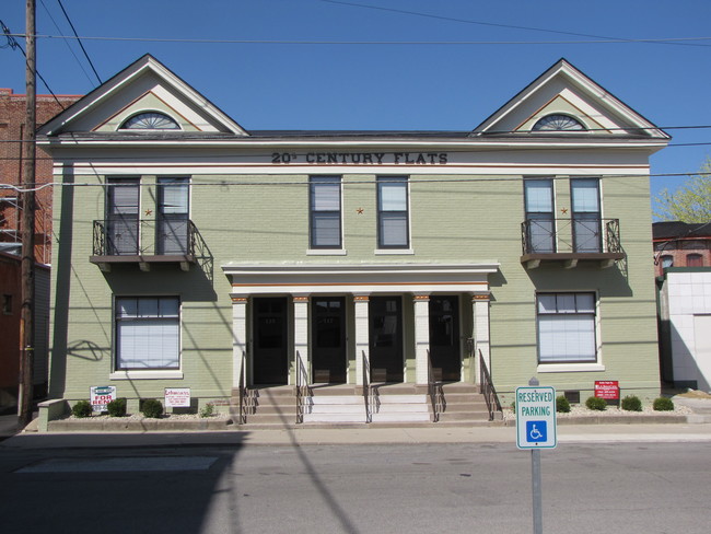 20th Century Flats - 117 N Jefferson St