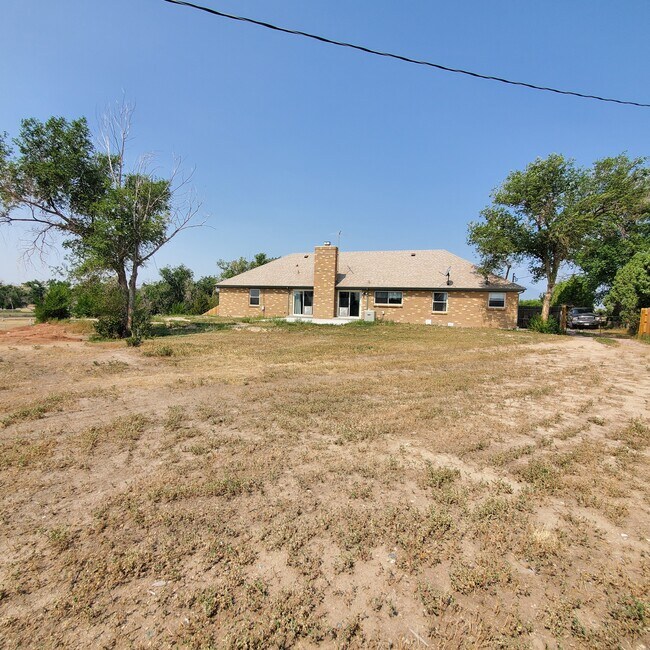 Foto del edificio - 12595 Jordan Rd