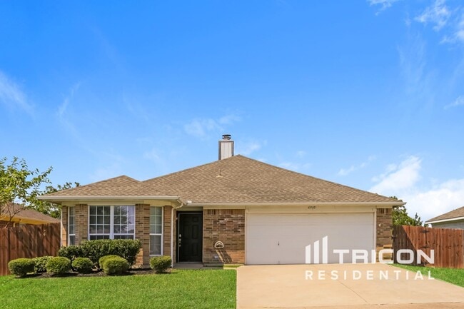 Building Photo - 6910 Meadow Bend Dr