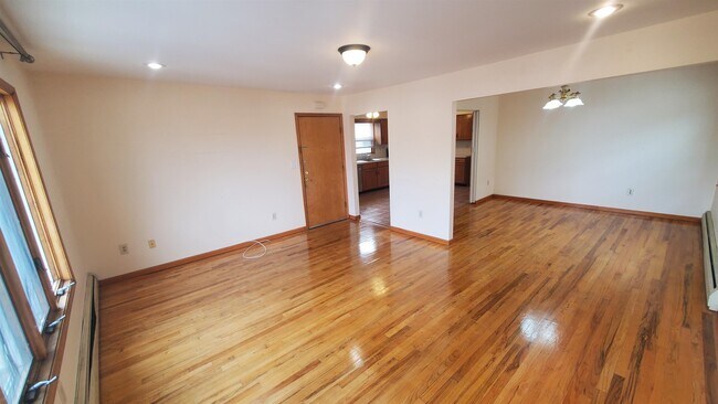 Foto del edificio - 81 Prospect Ave