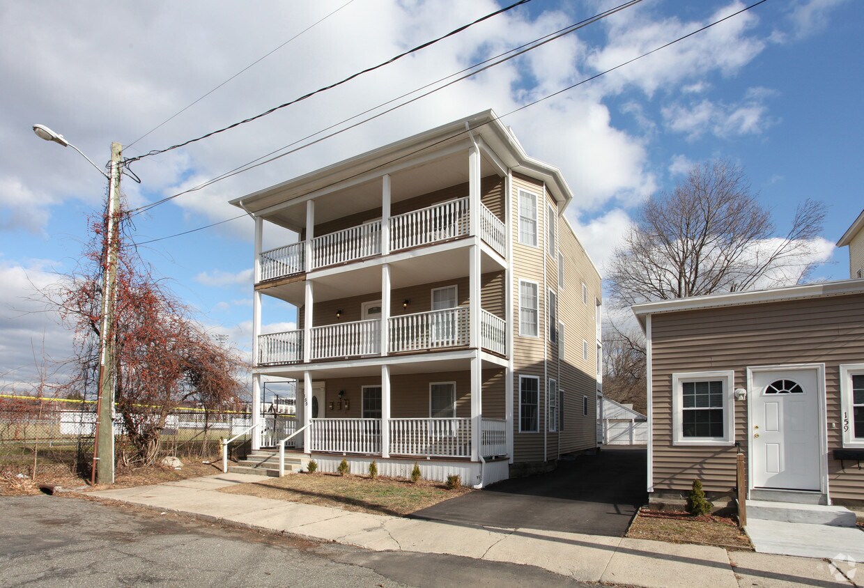Primary Photo - 155-159 Park Ave