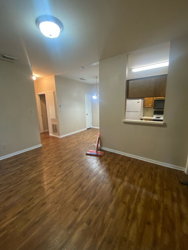 Vista del comedor - Park Apartments