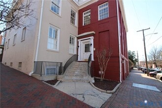 Building Photo - 219 N 19th St
