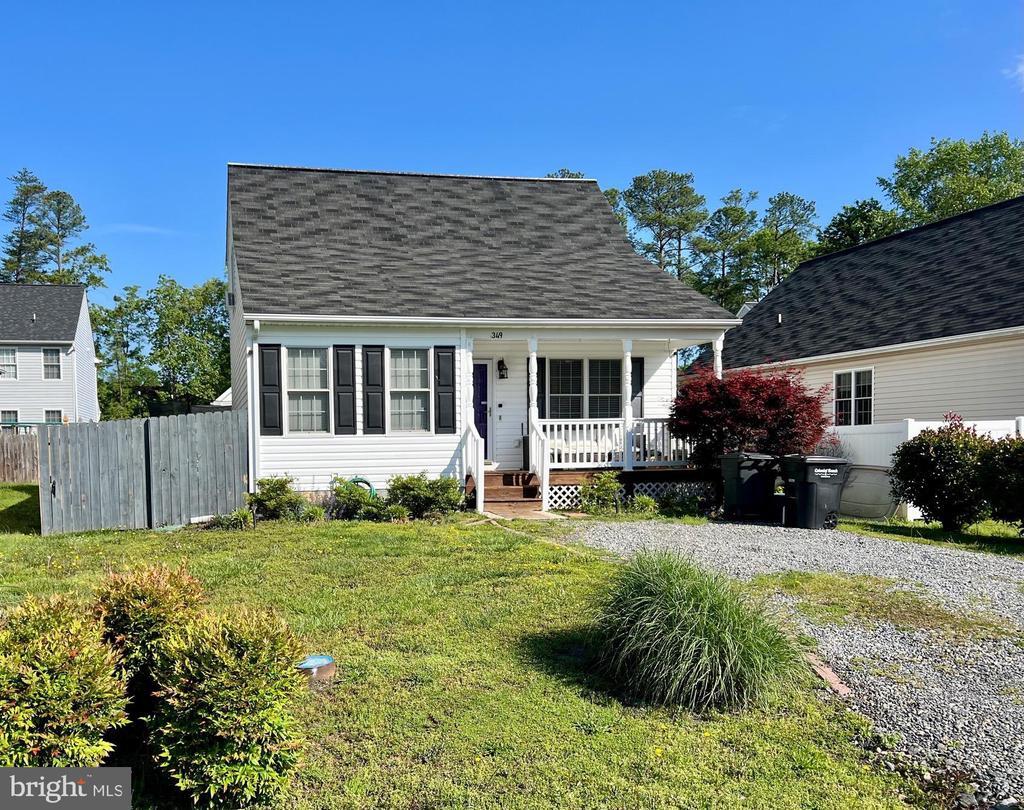 Foto principal - 349 3rd St