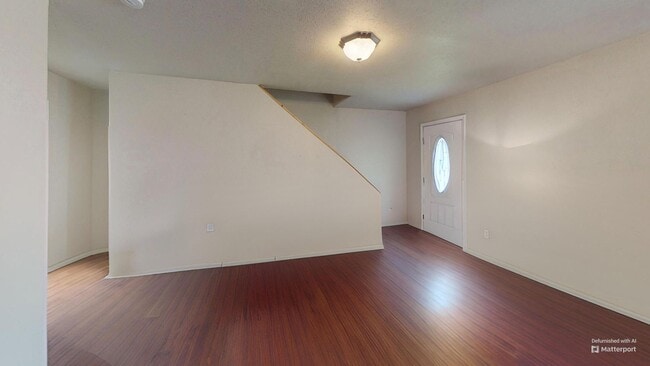 Building Photo - 3 Bedroom Home in North Pole with Garage!!