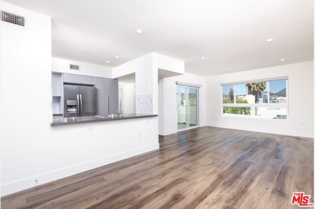 Building Photo - 1150 N Cahuenga Blvd