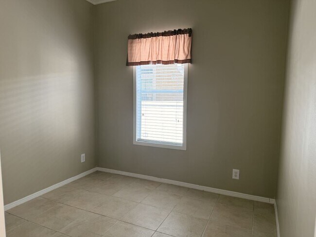 Foto del edificio - 104 Quail Run