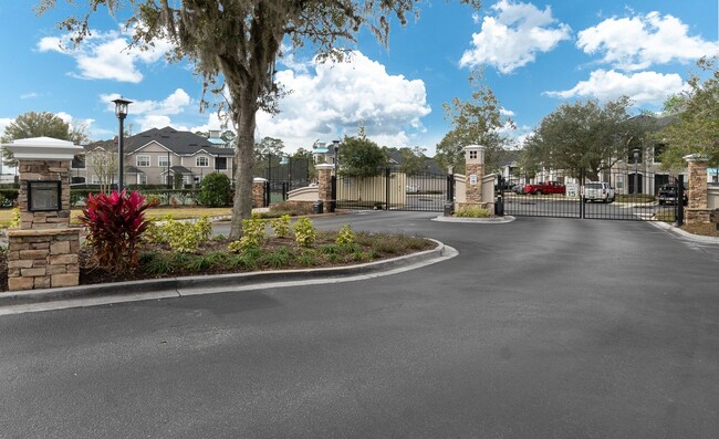Building Photo - Furnished 1 Bedroom at The Legends at Worl...