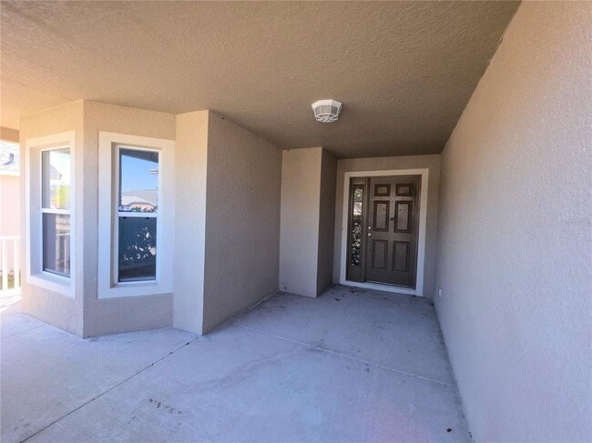 Building Photo - 2076 Newtown Rd