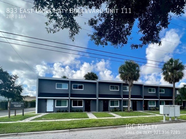Primary Photo - 2 bedroom RENT SPECIALS!