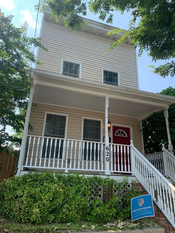 Primary Photo - 620 N 30th St