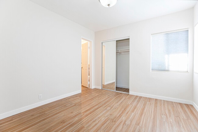 Building Photo - 12527 Stagg St