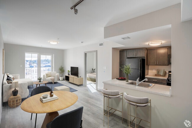 Building Photo - Woodland Cove