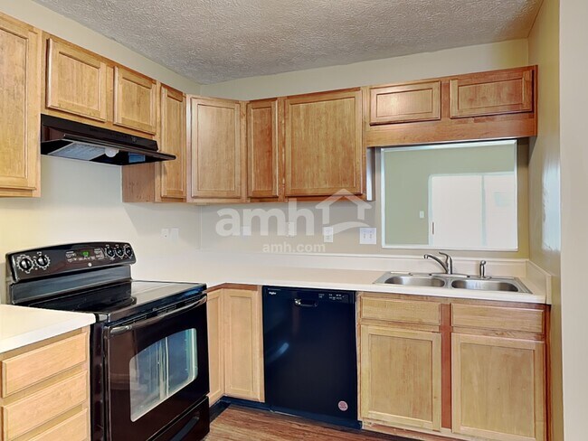 Foto del edificio - 18 Lasalle Ct