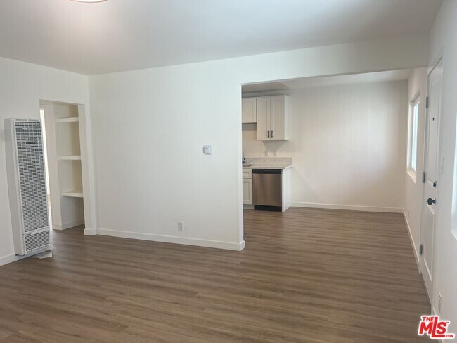 Foto del edificio - 1411 Innes Pl