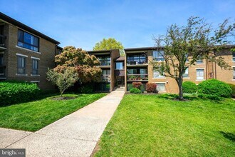 Building Photo - 543 Florida Ave