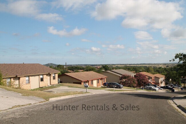 Foto del edificio - Cove Two-Bedroom with A View!