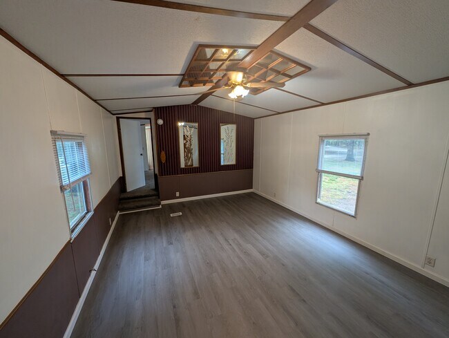 Foto del edificio - 51 Ransdell Ln