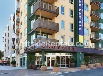 Primary Photo - 235 S San Pedro St