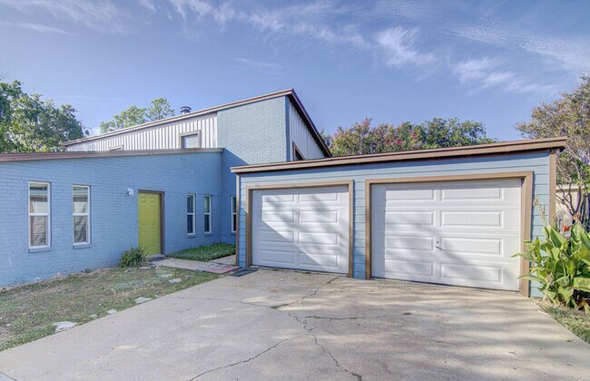 Foto del edificio - 1807 Briar Hill Dr