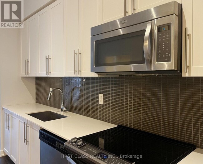 Building Photo - 4011 Brickstone Mews