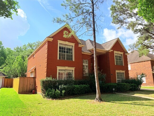 Foto del edificio - 3306 Vista Lake Dr