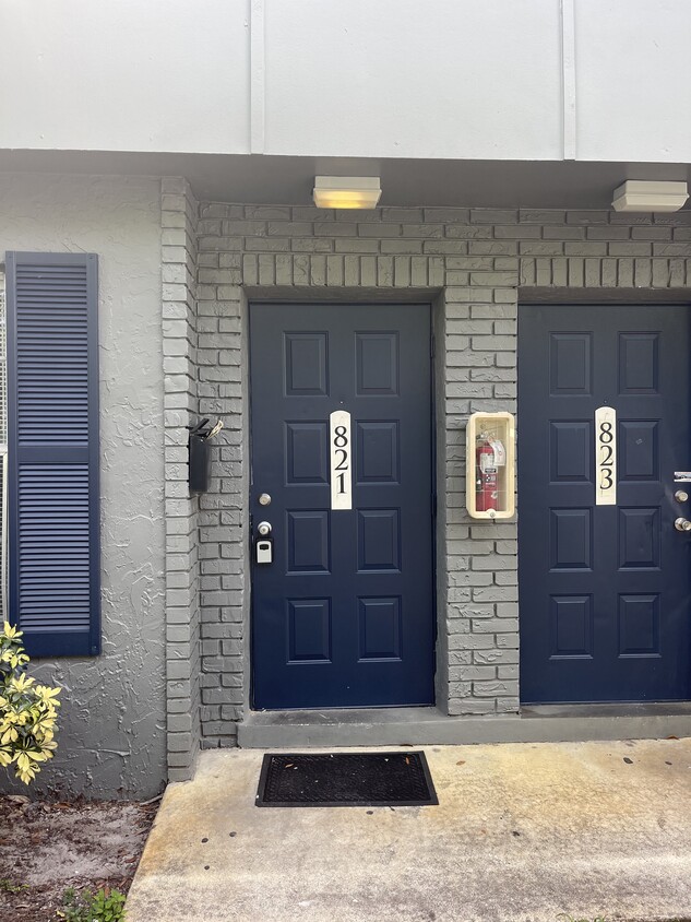 Foto principal - 821 NW 46th Ave