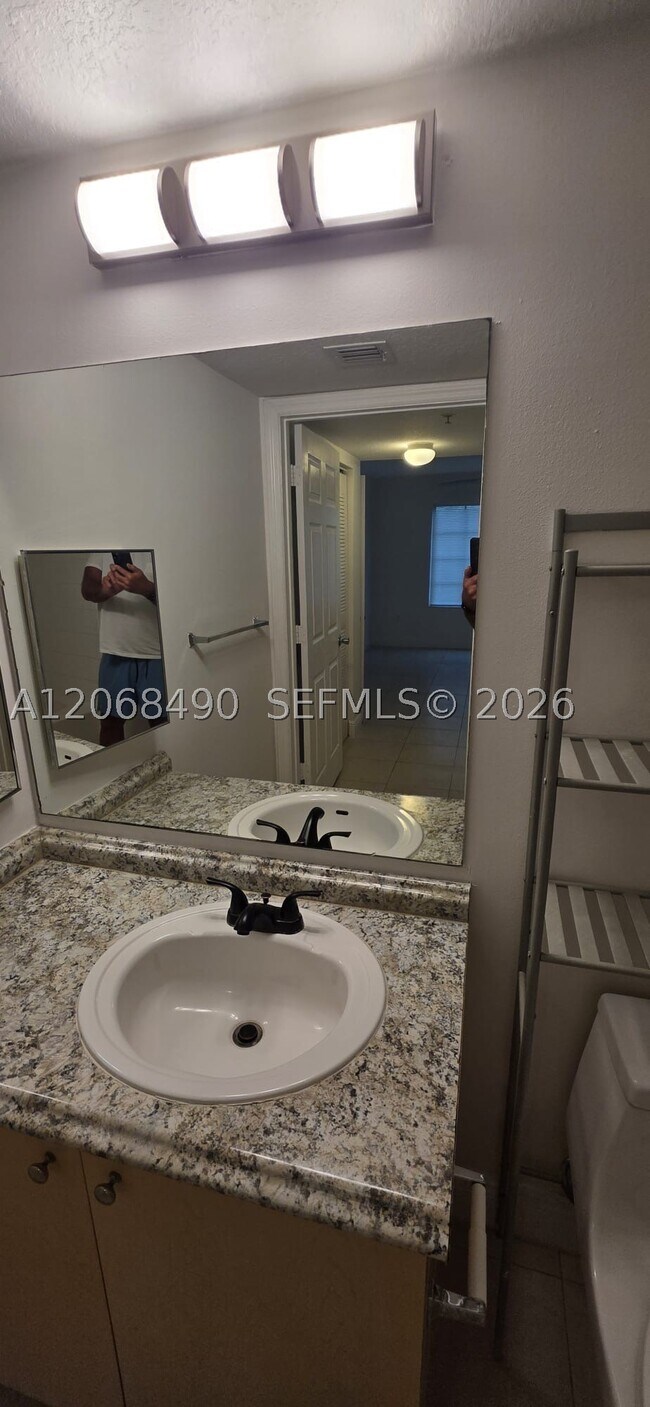 Building Photo - 4171 San Marino Blvd