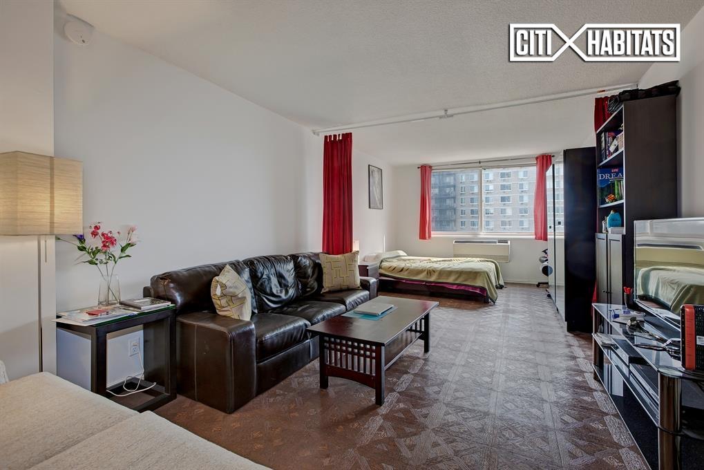 Foto principal - 11817 Union Tpke