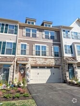 Building Photo - 6122 Aster Vw Ln