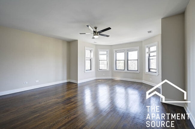 Building Photo - 4447 N Rockwell St