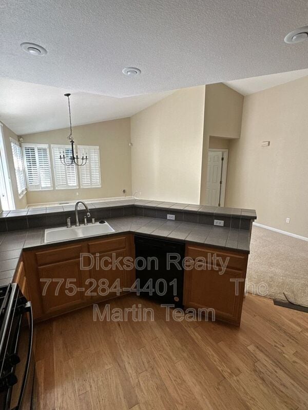 Building Photo - 4738 Bradford Ln