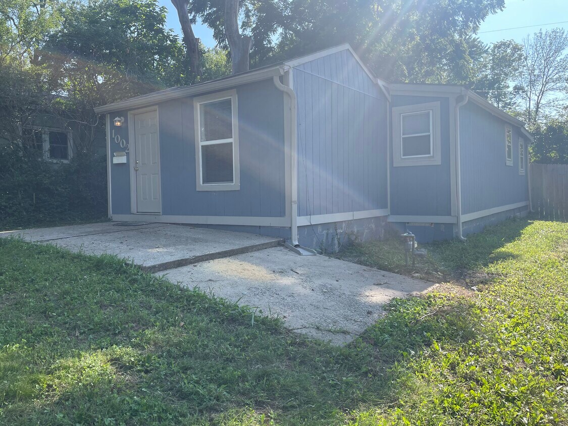 Foto principal - 1002 S Haden St