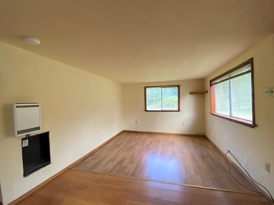 Foto principal - 800 Hidden Trail Rd