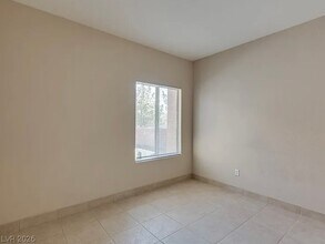 Building Photo - 5125 W Reno Ave