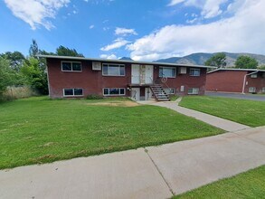 Building Photo - 445 E 535 S
