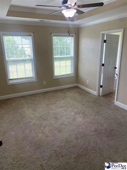Foto del edificio - 3011 Thornberry Dr