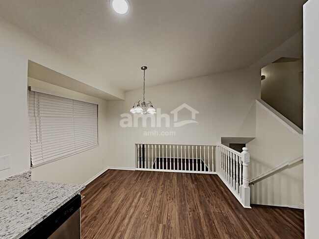 Building Photo - 514 W 150 S