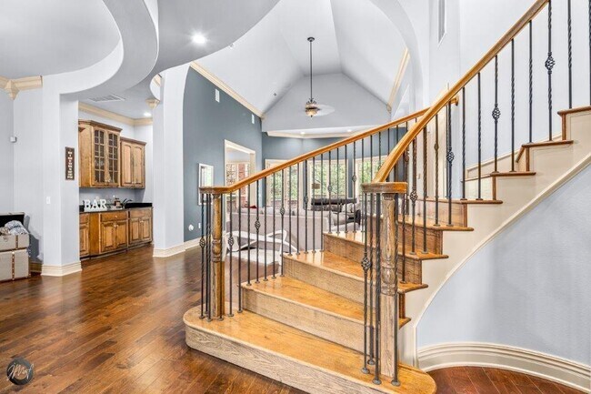 Foto del edificio - 5106 S Sloan Cir